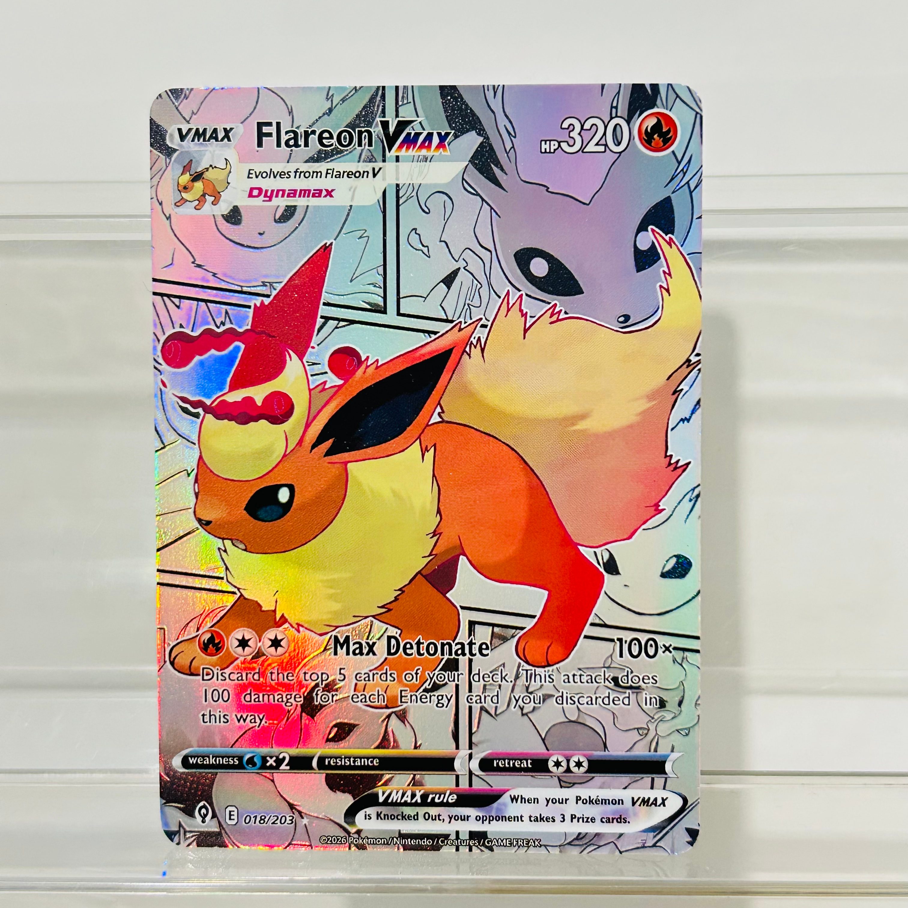 Board Game English - Pokemon English Version Flareon Vmax 018/203