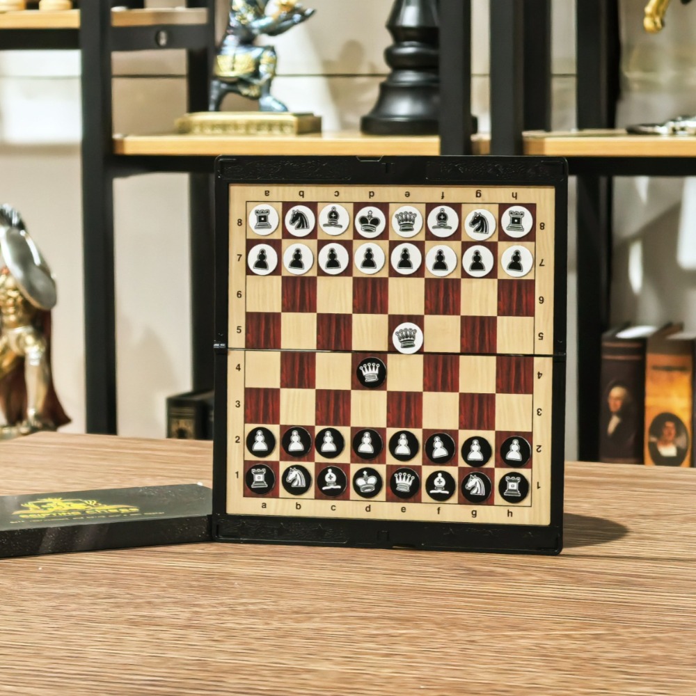 Mini Chess Set with Folding Ma - Magnetic Travel Chess のレビューと価格