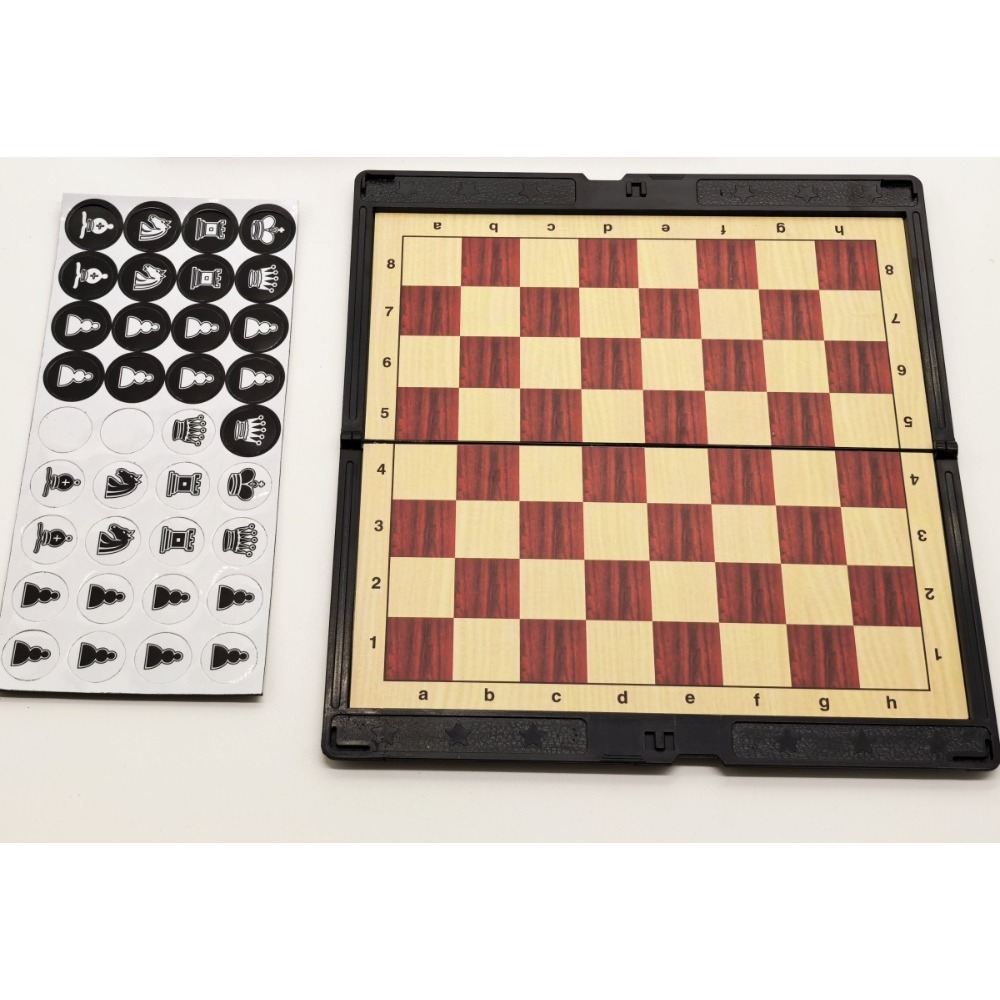 Mini Chess Set with Folding Ma - Magnetic Travel Chess のレビューと価格