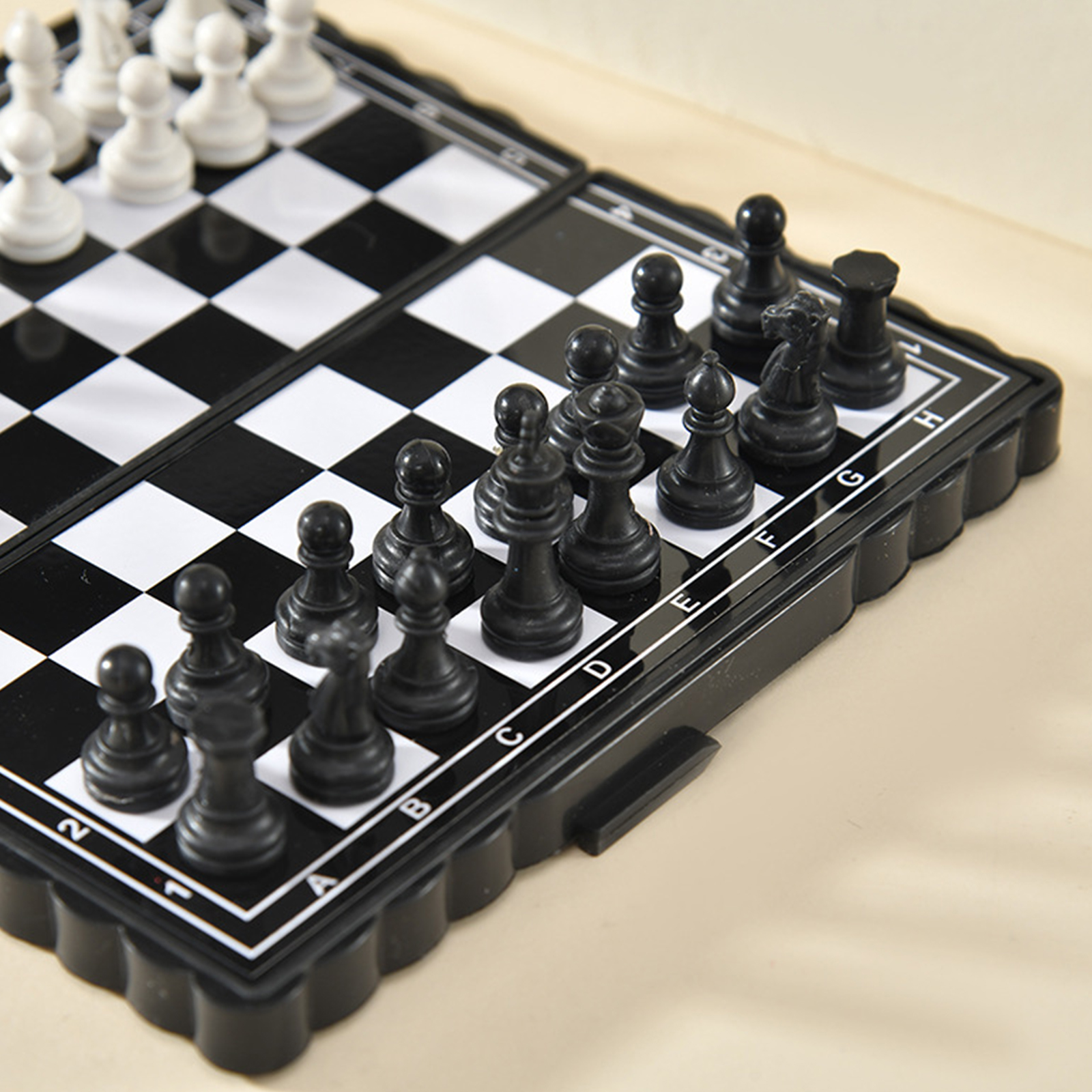 Portable Mini Magnetic Chess S - Magnetic Travel Chess のレビューと価格