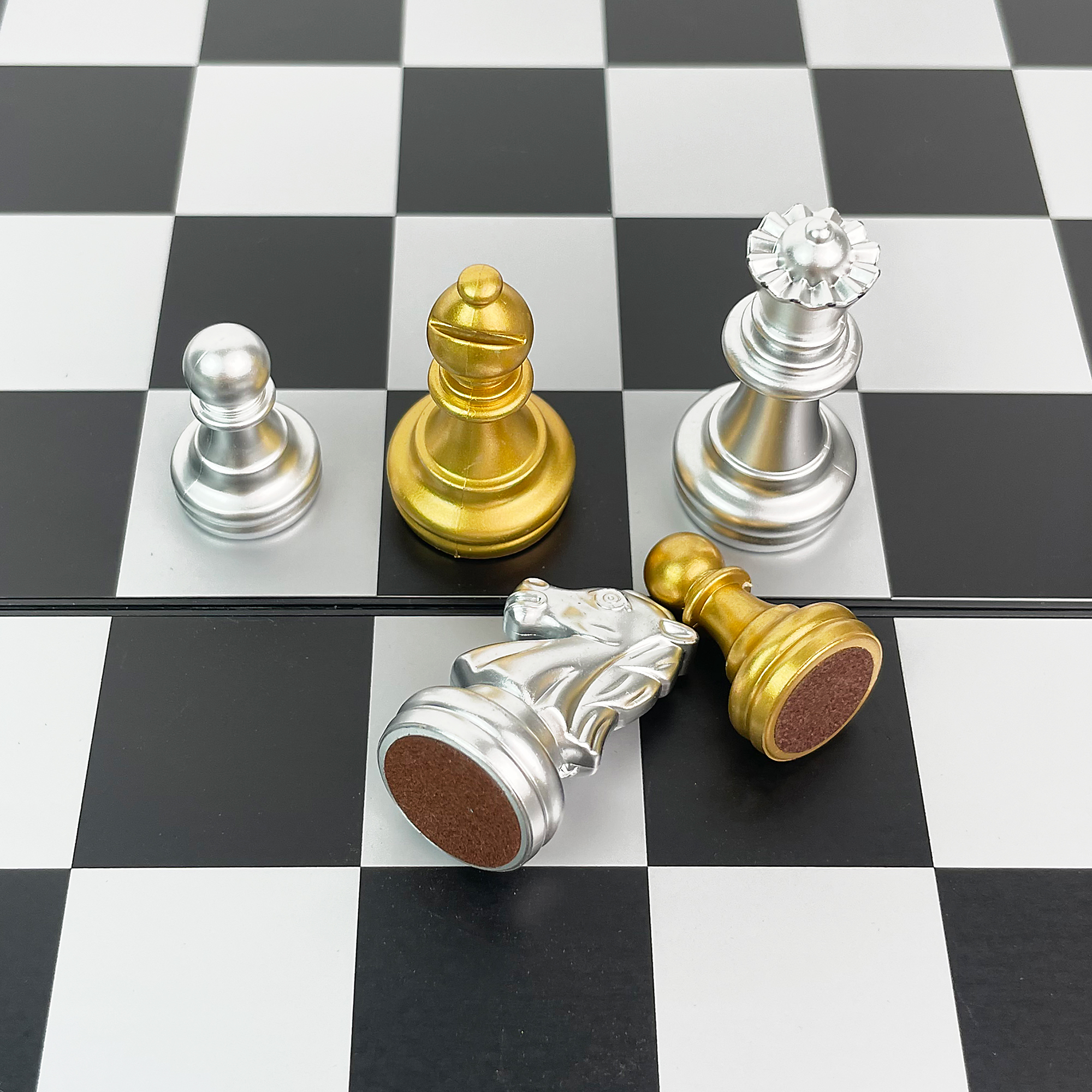 25cm x 25cm Foldable Magnetic  - Magnetic Travel Chess のレビューと価格